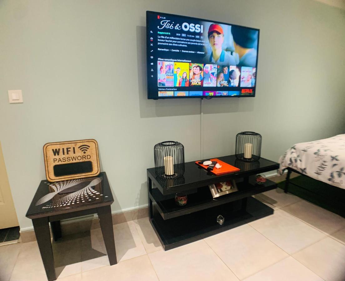 Appartement Cosy Proche Roissy Cdg Asterix Disneyland Paris Гусенвил Екстериор снимка